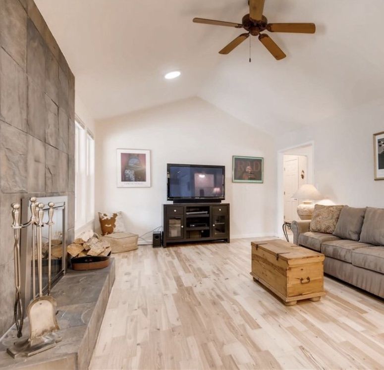 Before Image of Family Room