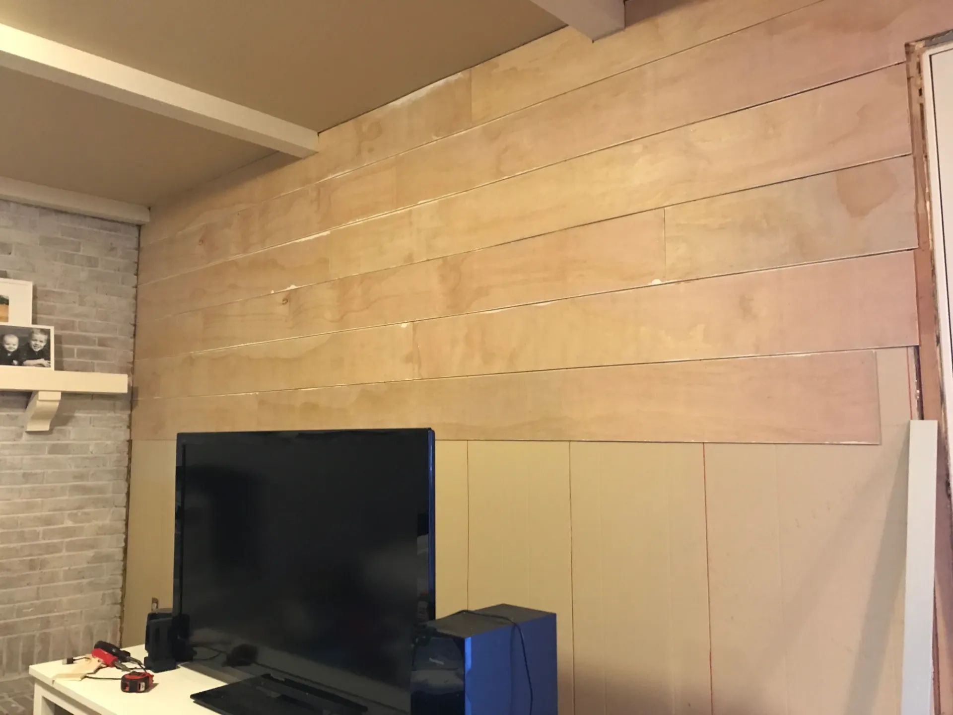 DIY Easy Shiplap Installation