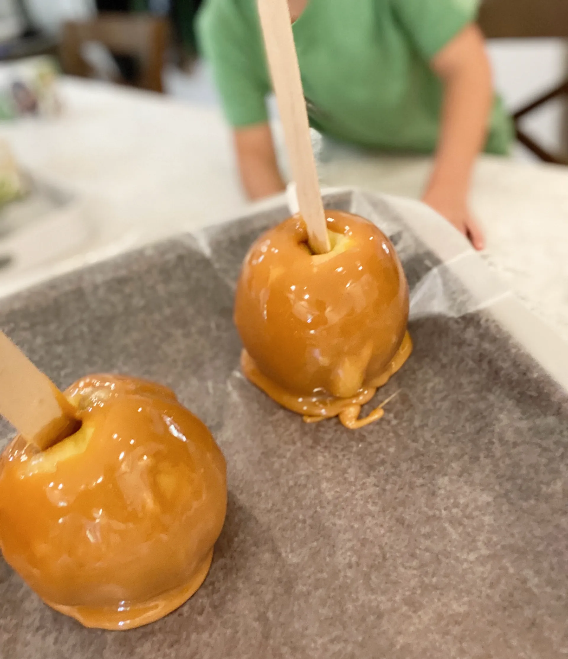 Easy Caramel Apple Tutorial