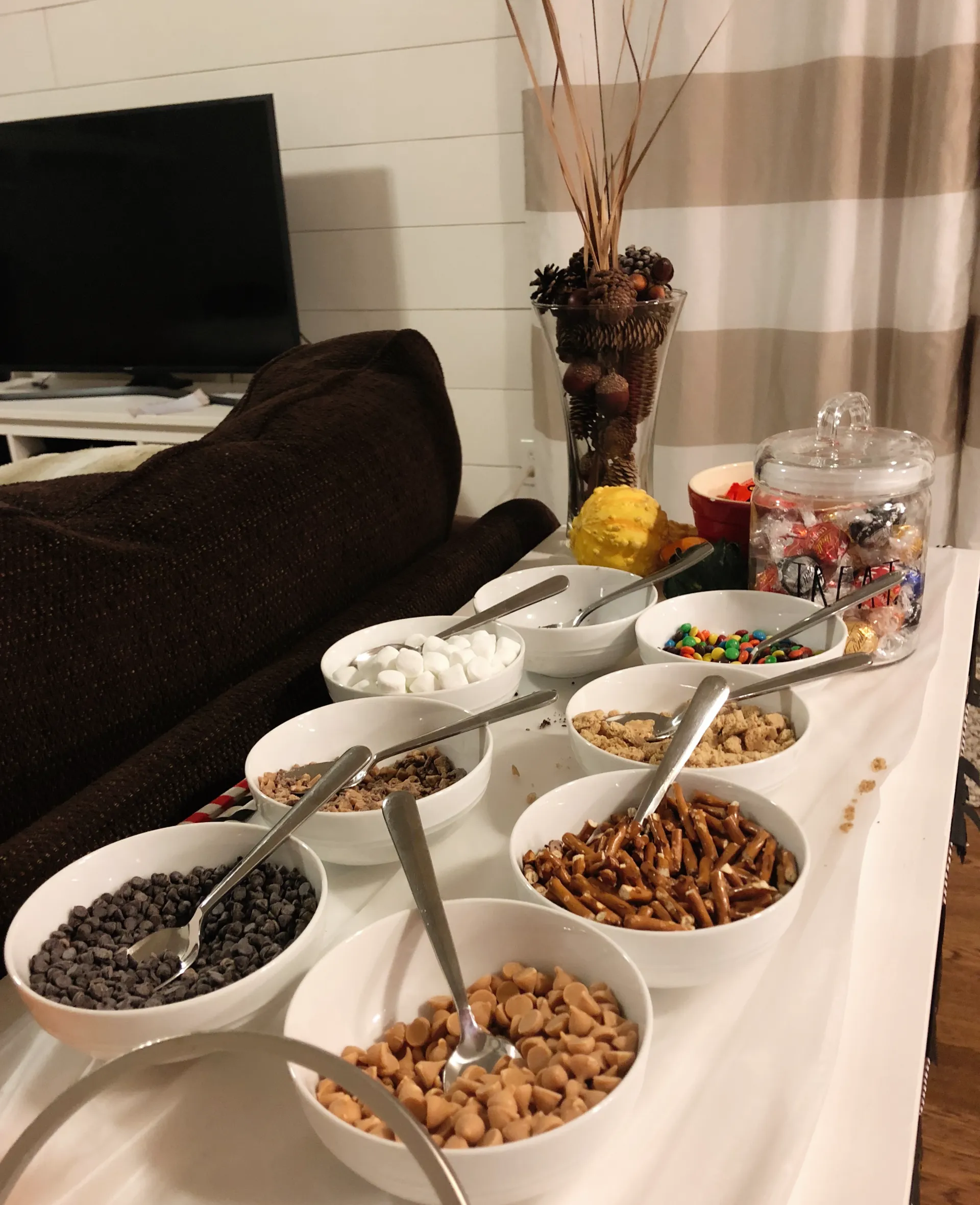 Caramel Apple Bar Party Tips and Ideas