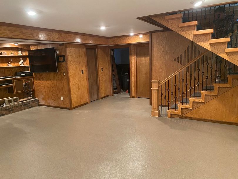 epoxy floor coating in a residential basement