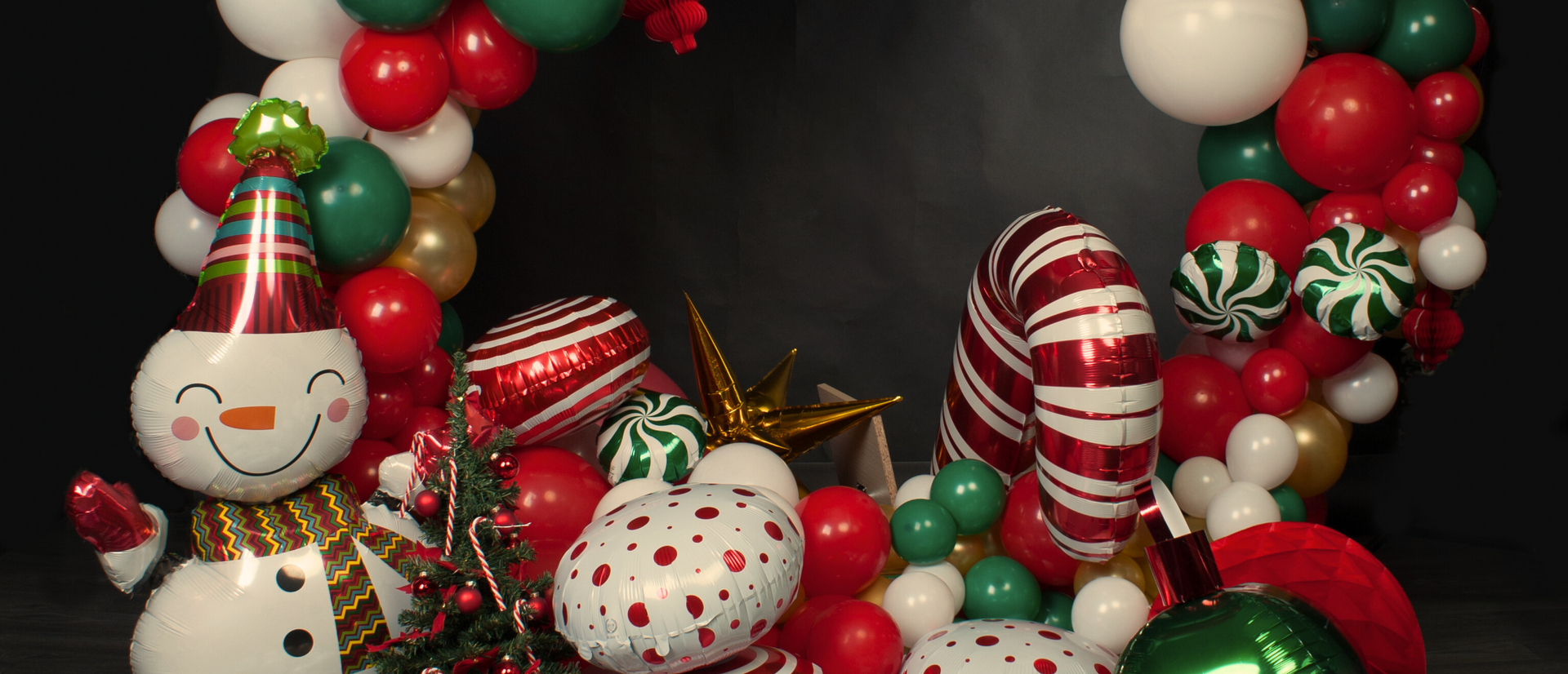 Christmas balloons and a snowman.