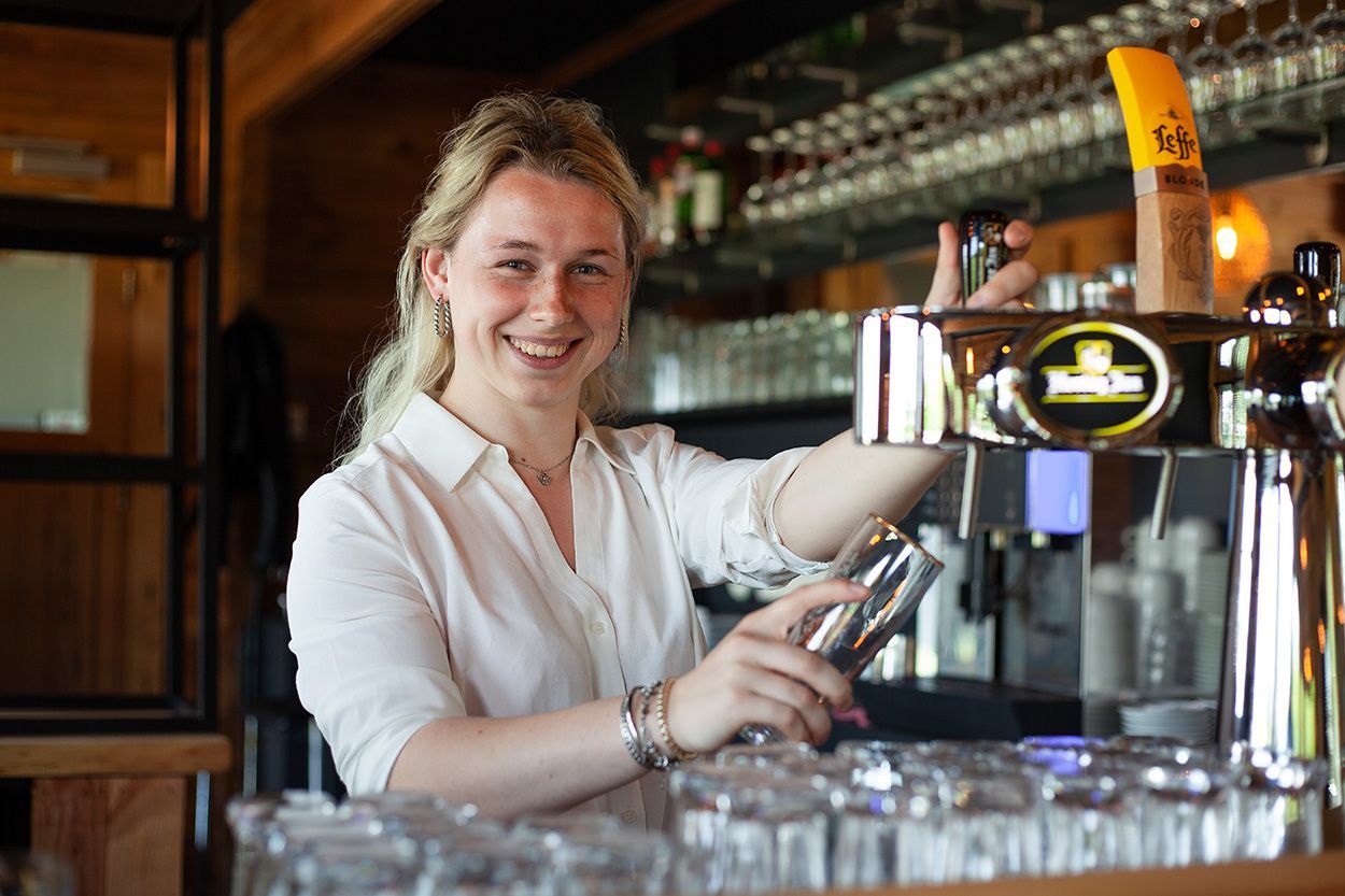 Barkeeper bij Pitch & Putt in Leeuwarden