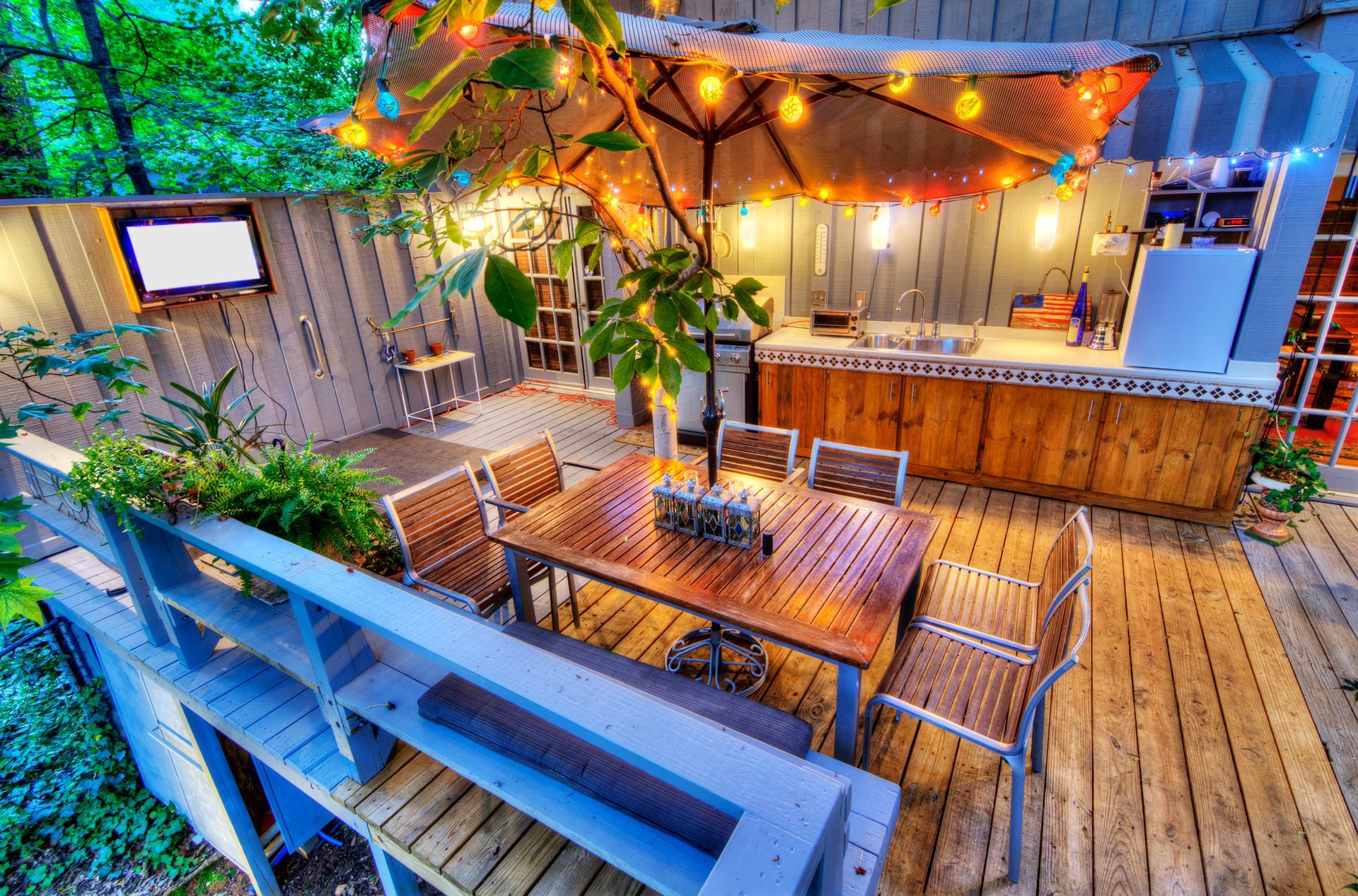deck, stunning, outdoor dining, bar, new, chattanooga