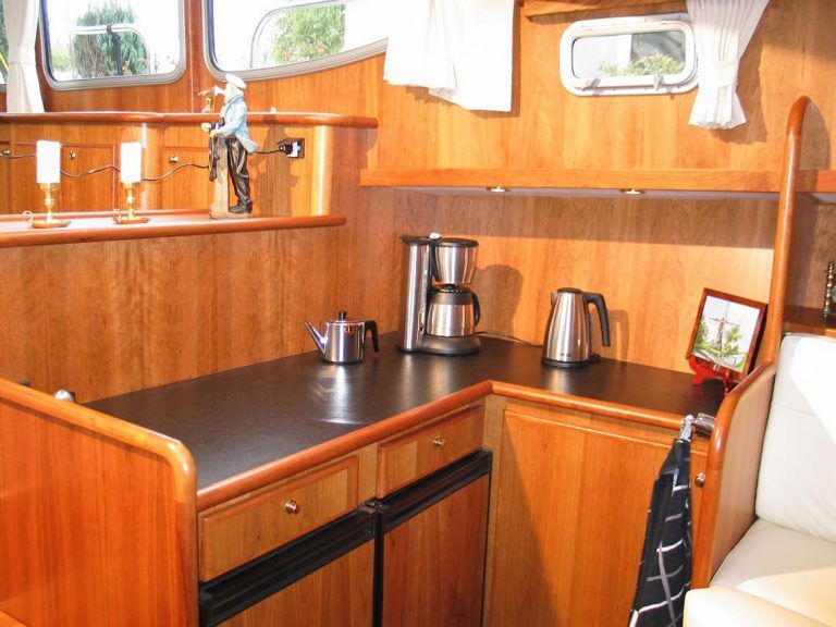 renovatie keuken op een cruiser, interieurbouw JachtbetimmeringNoord