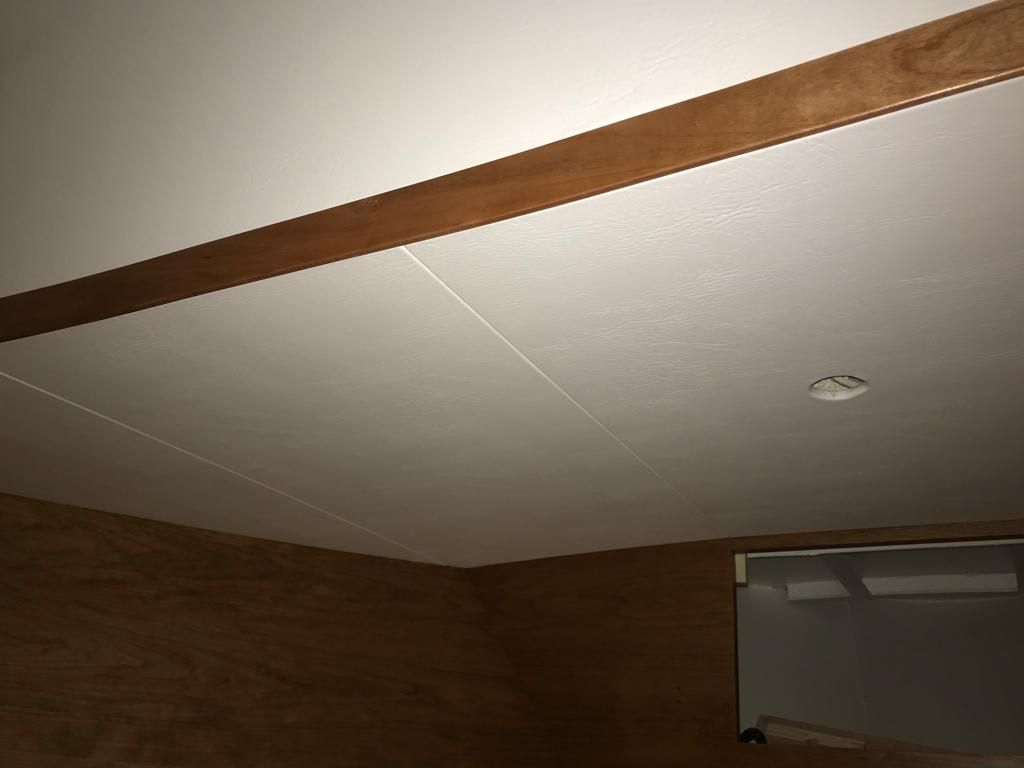 leer plafond nette afwerking cruiser, interieur JachtbetimmeringNoord