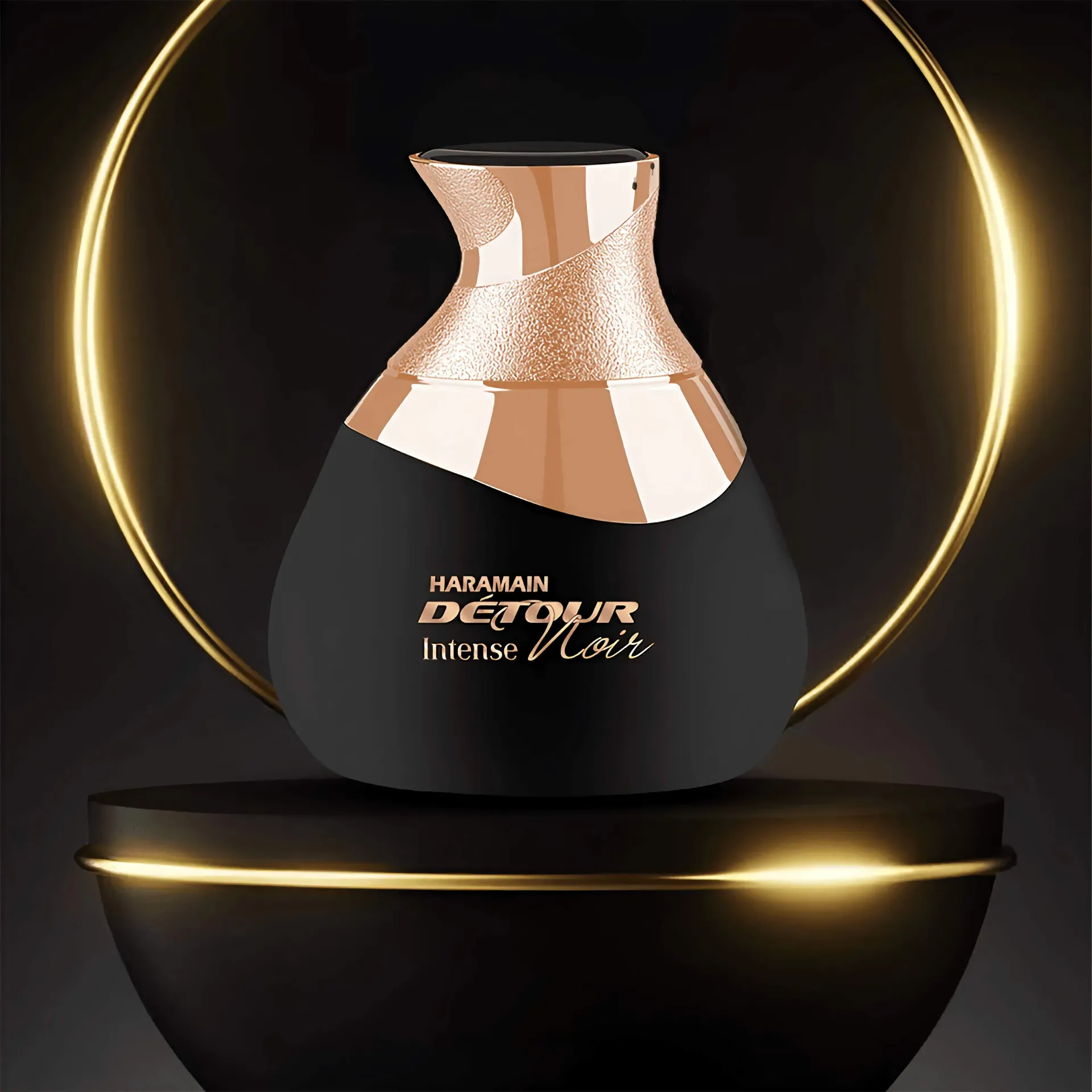 A black and gold bottle with the word detour on it
