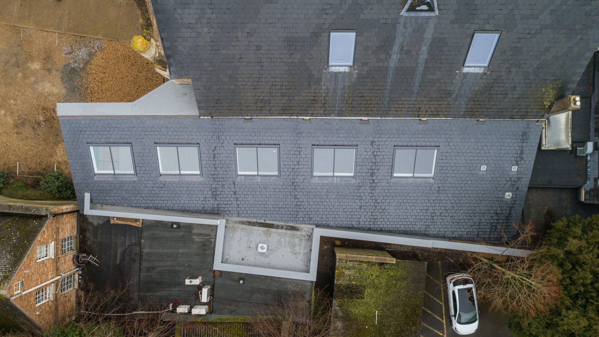 COMMERCIAL AND COMMUNITY PROJECTS 1