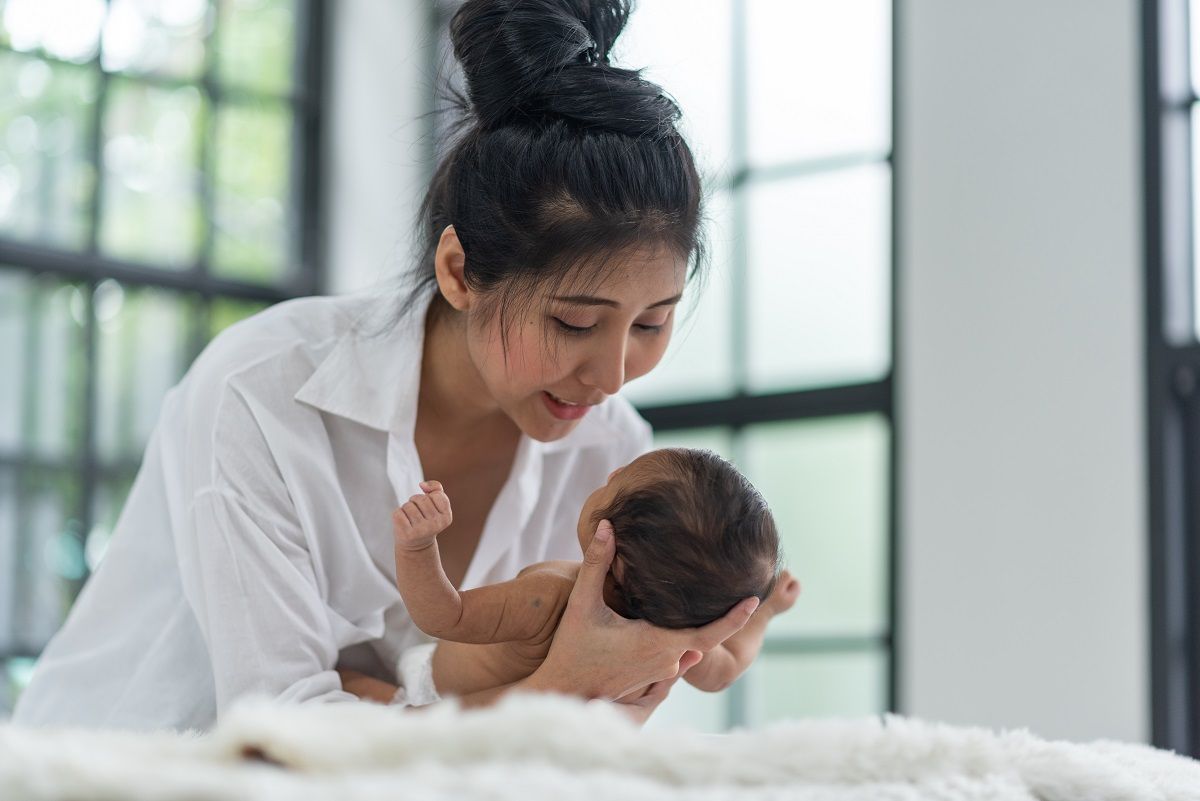 New Parents, Newborns: A Step-by-Step Care Handbook