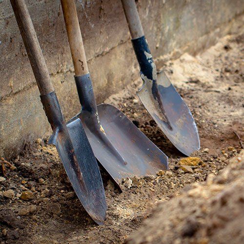 Shovel — New Lenox, IL — A Fresh Cut Landscaping