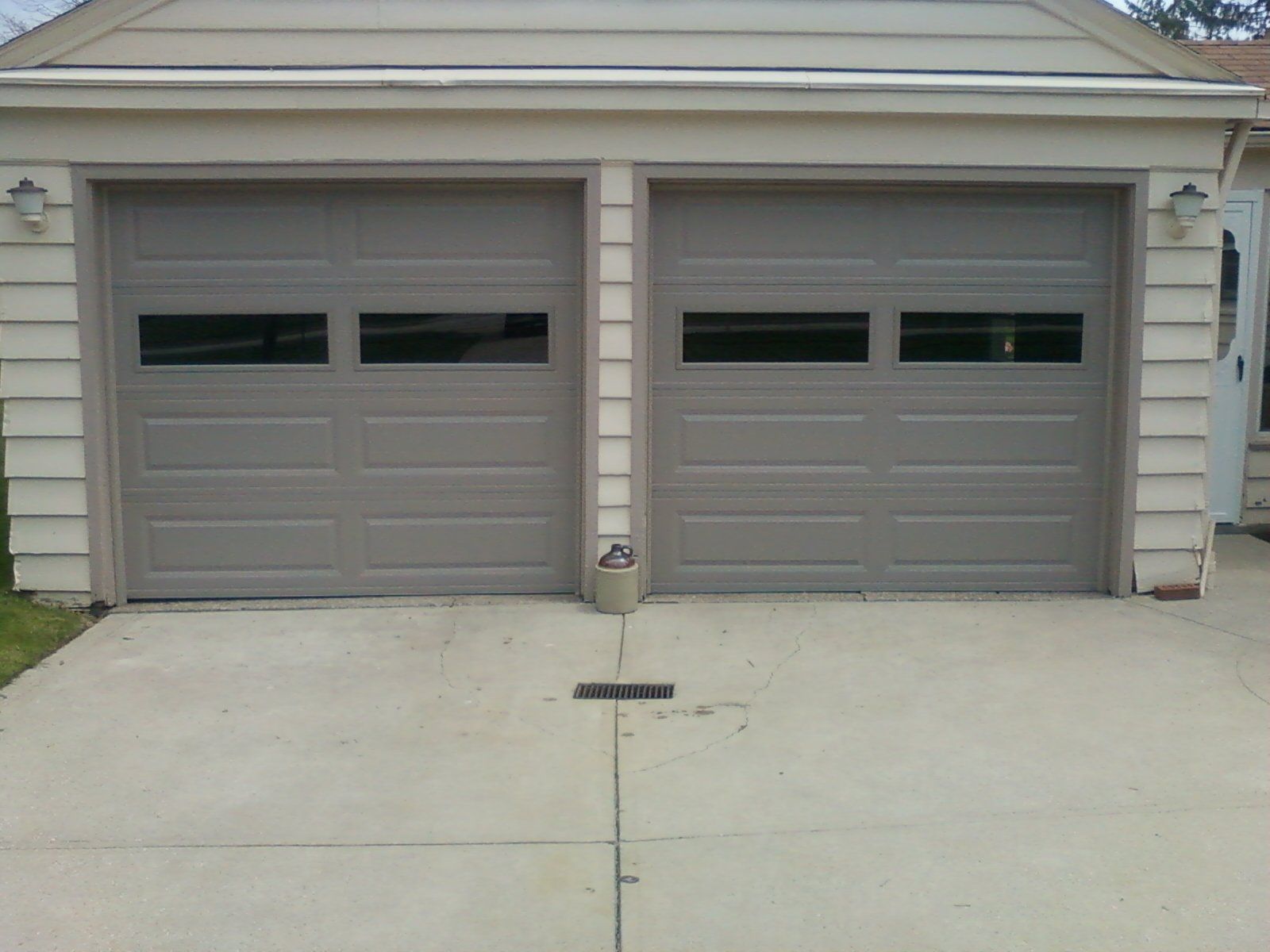 Garage doors Columbia Station, OH Potter Overhead Door Inc
