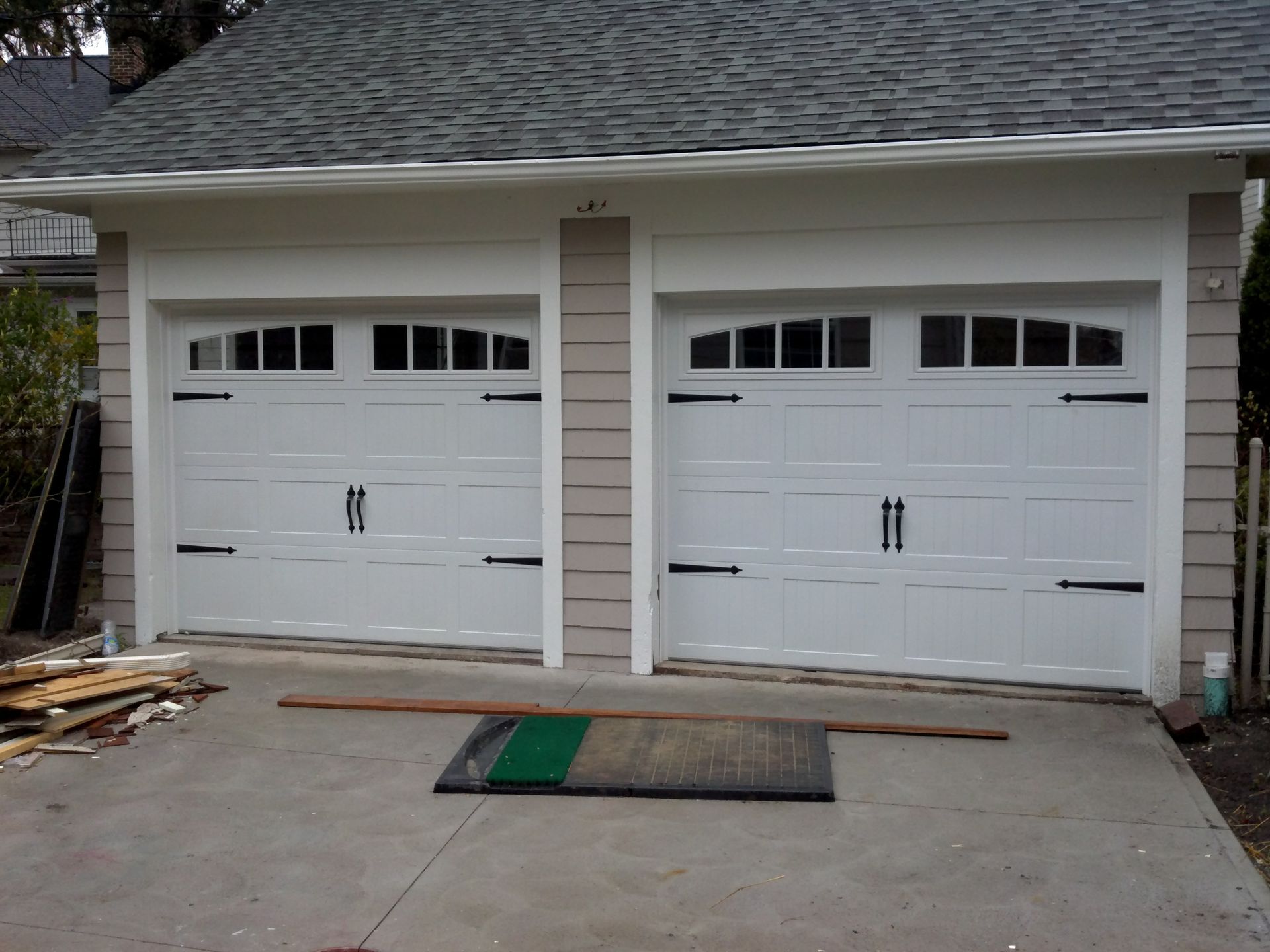 Garage doors Columbia Station, OH Potter Overhead Door Inc