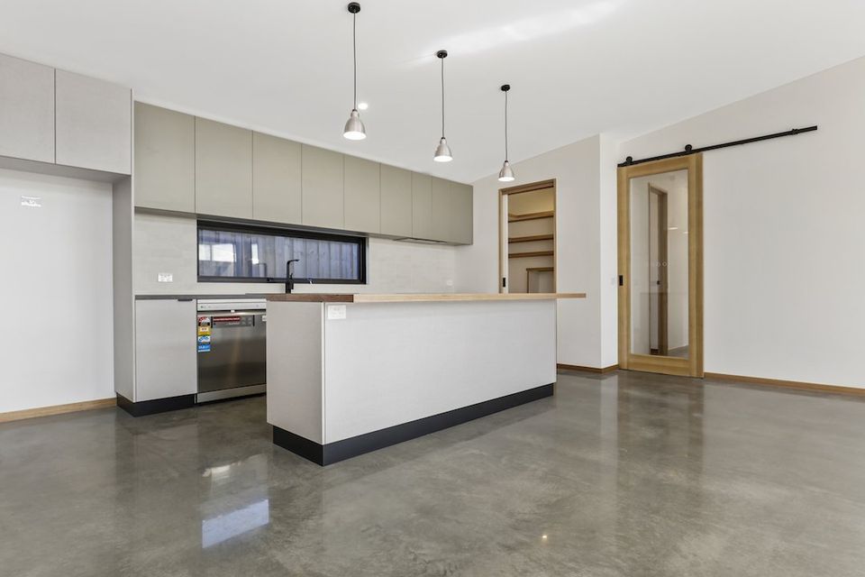 Inverloch,Real Estate Agent Inverloch, Real Estate Photography Inverloch, Property Marketing Inverloch, Victorian Building Awards,New Build, Polished Concrete, Recycled Red Brick, ?Kitchen, Bathroom, Fireplace,Colorbond,Timber,Tile