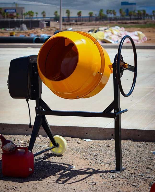 COROVA MAQUINARIA LIGERA PARA LA CONSTRUCCIÓN