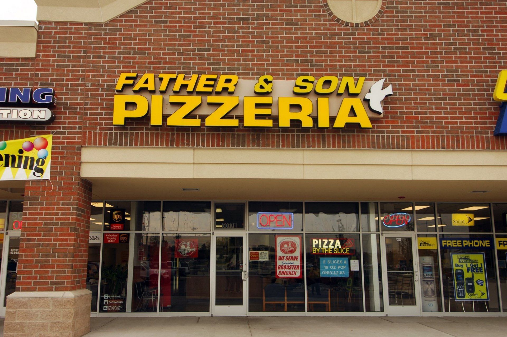 Father and son pizzeria is located in a brick building in Chesterfield, MI