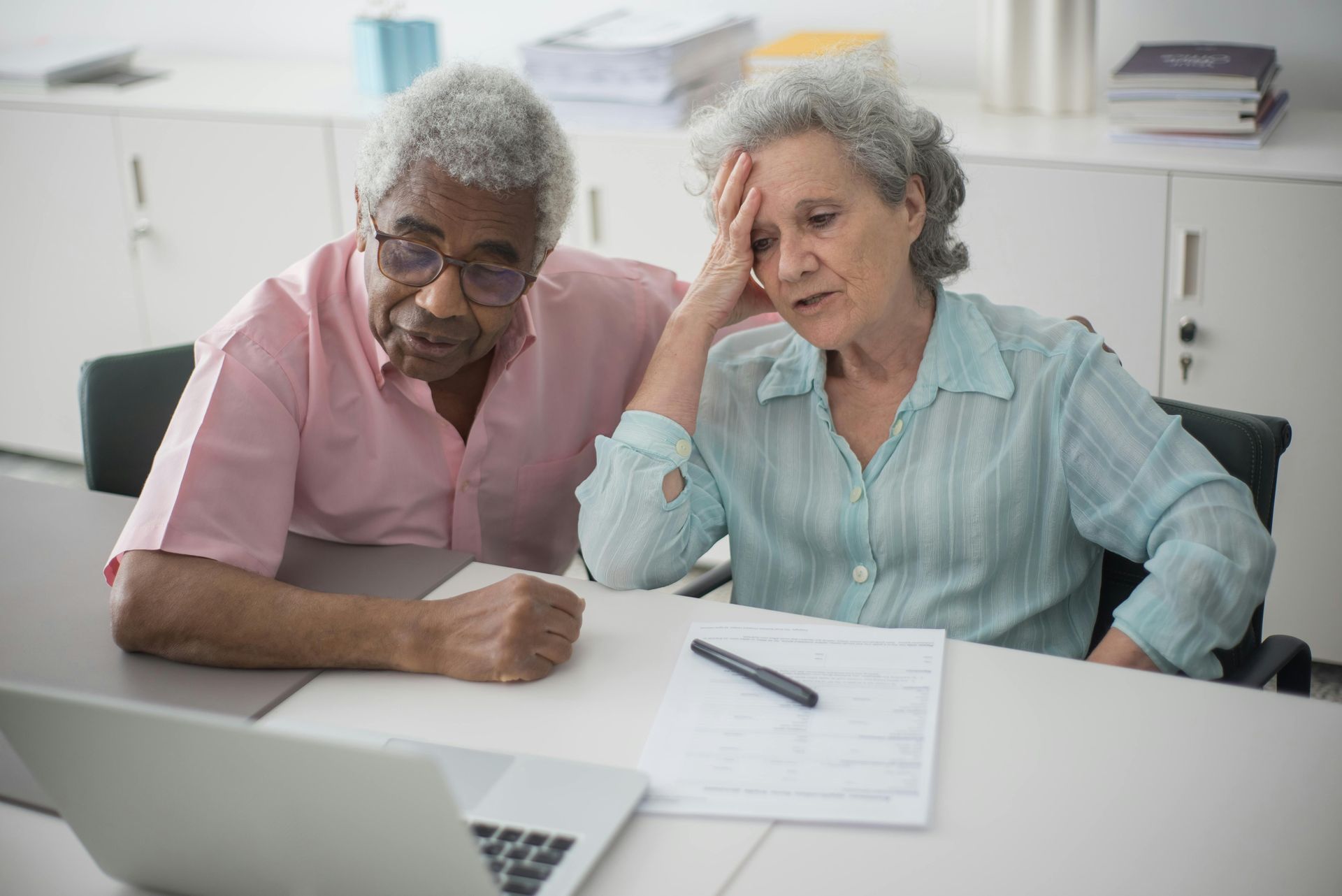 Senior woman and daughter discussing care