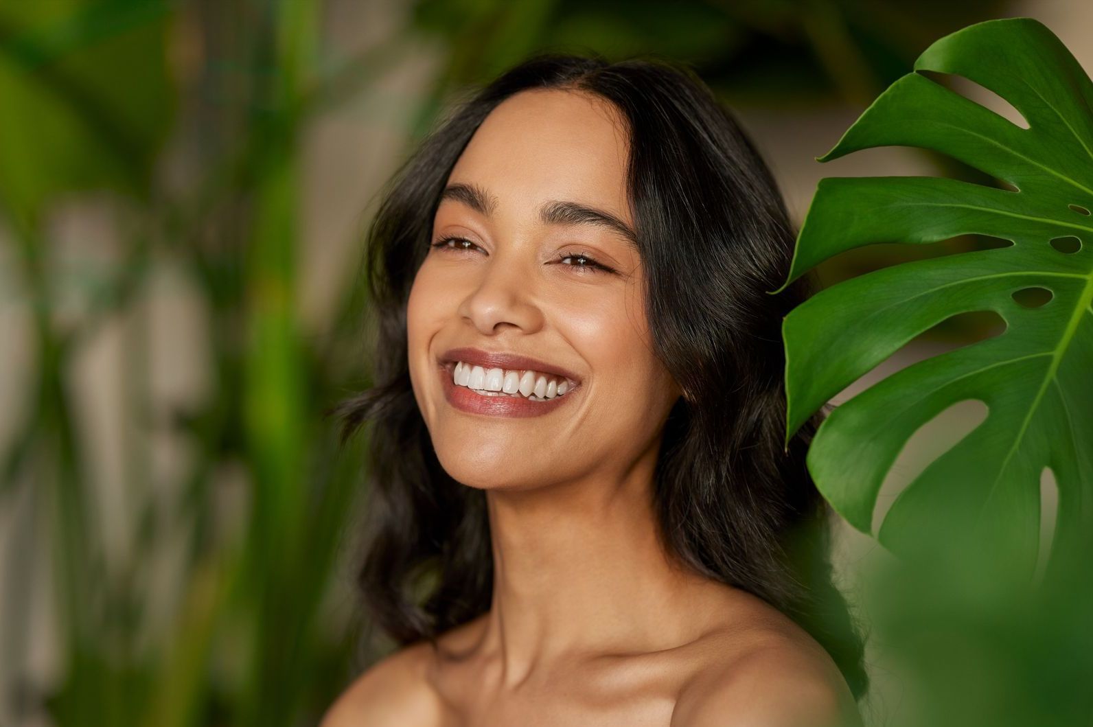 beautiful-woman-after-cosmetic-dermatology-appointment-in-phoenix