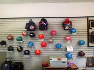 bowling ball - pro bowling shop Midlothian, VA