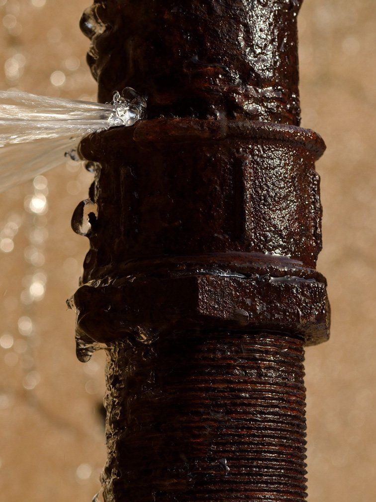 Bursting Rusty Pipe — Melbourne, VIC — The Leak Detector