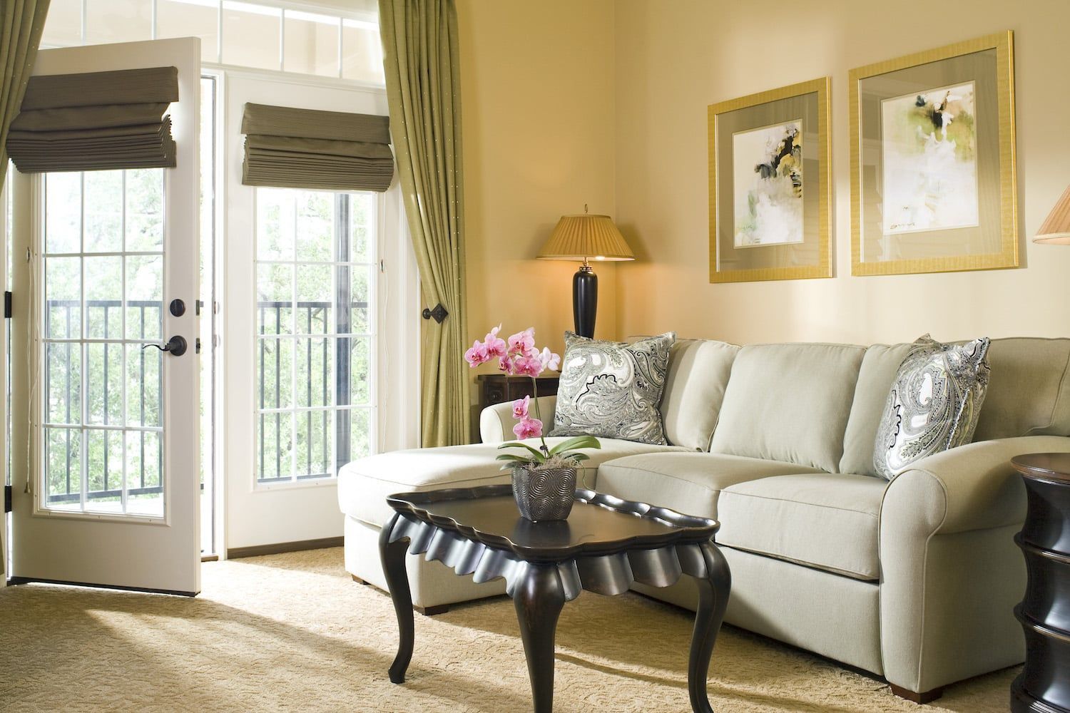 A living room with a couch and a coffee table