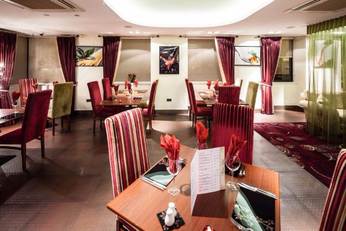www.iconhotelluton.com