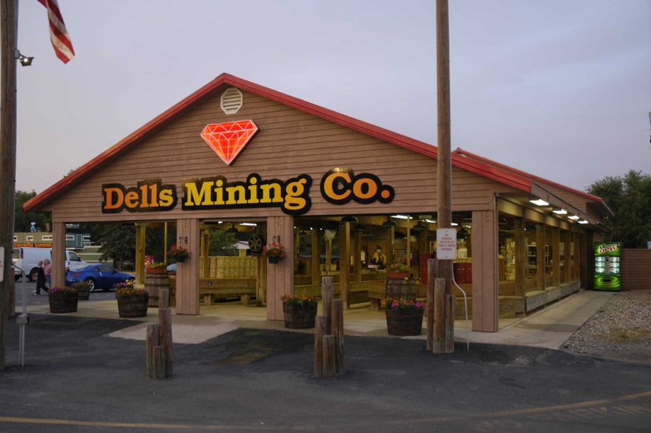 Dells Mining Co. Noah's Ark