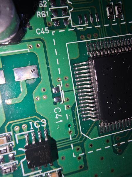 A close up of a motherboard with ic3 and c41 written on it
