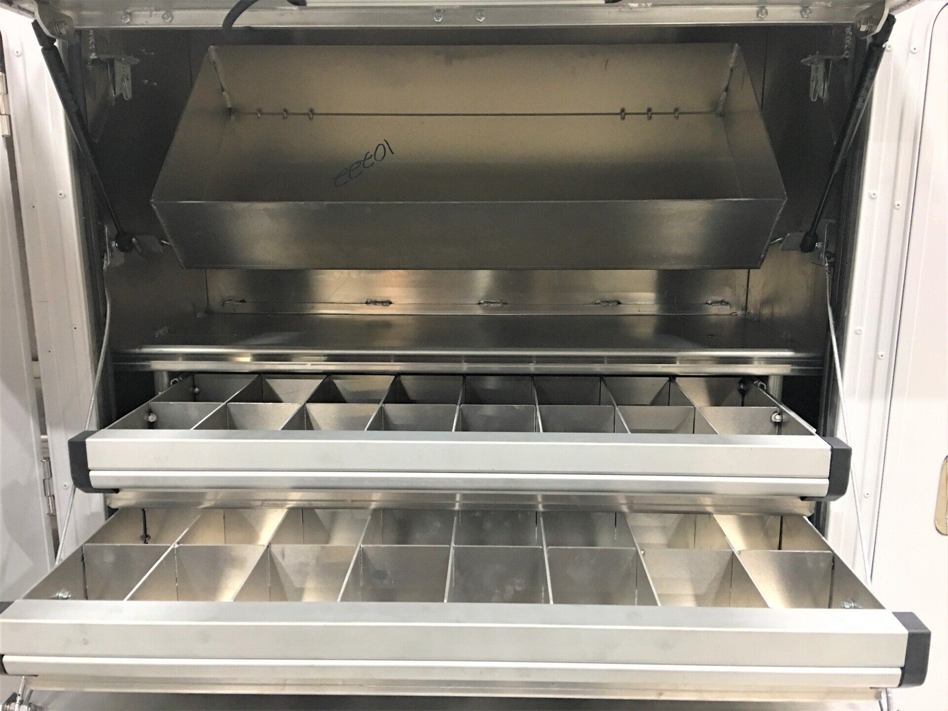 custom service truck bodies with drawers