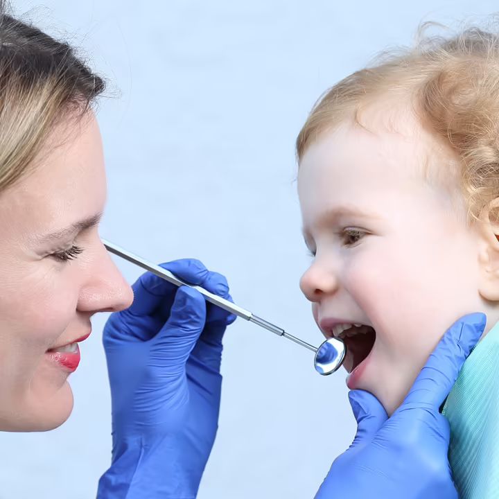 Kindgerechter Zahnarztbesuch in ruhiger Atmosphäre