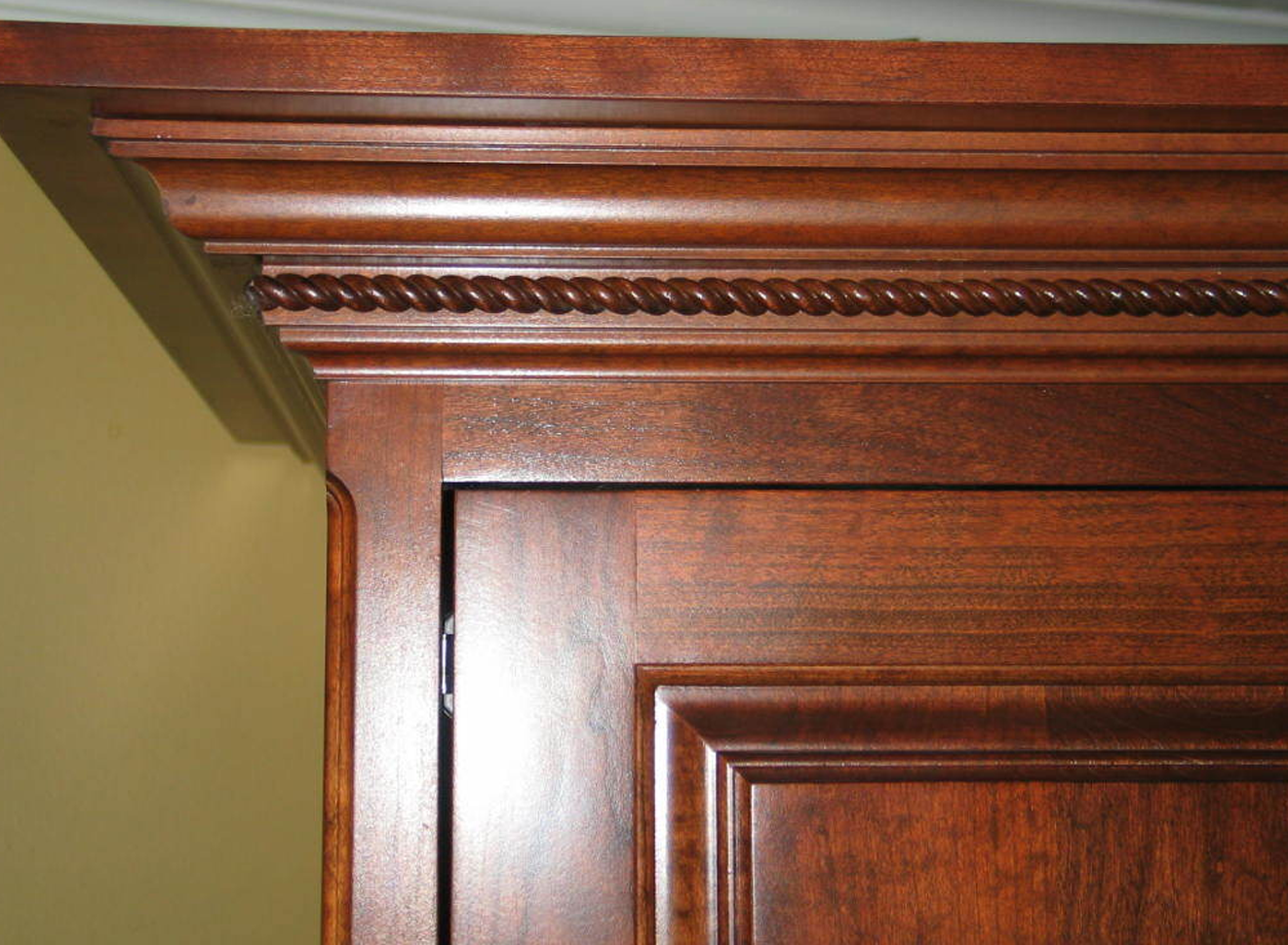 Custom Kitchen Cabinets
Wood Cabinets
Solid Wood 
Solid Wood Kitchen cabinets
Taylor Made Cabinets Leominster MA
