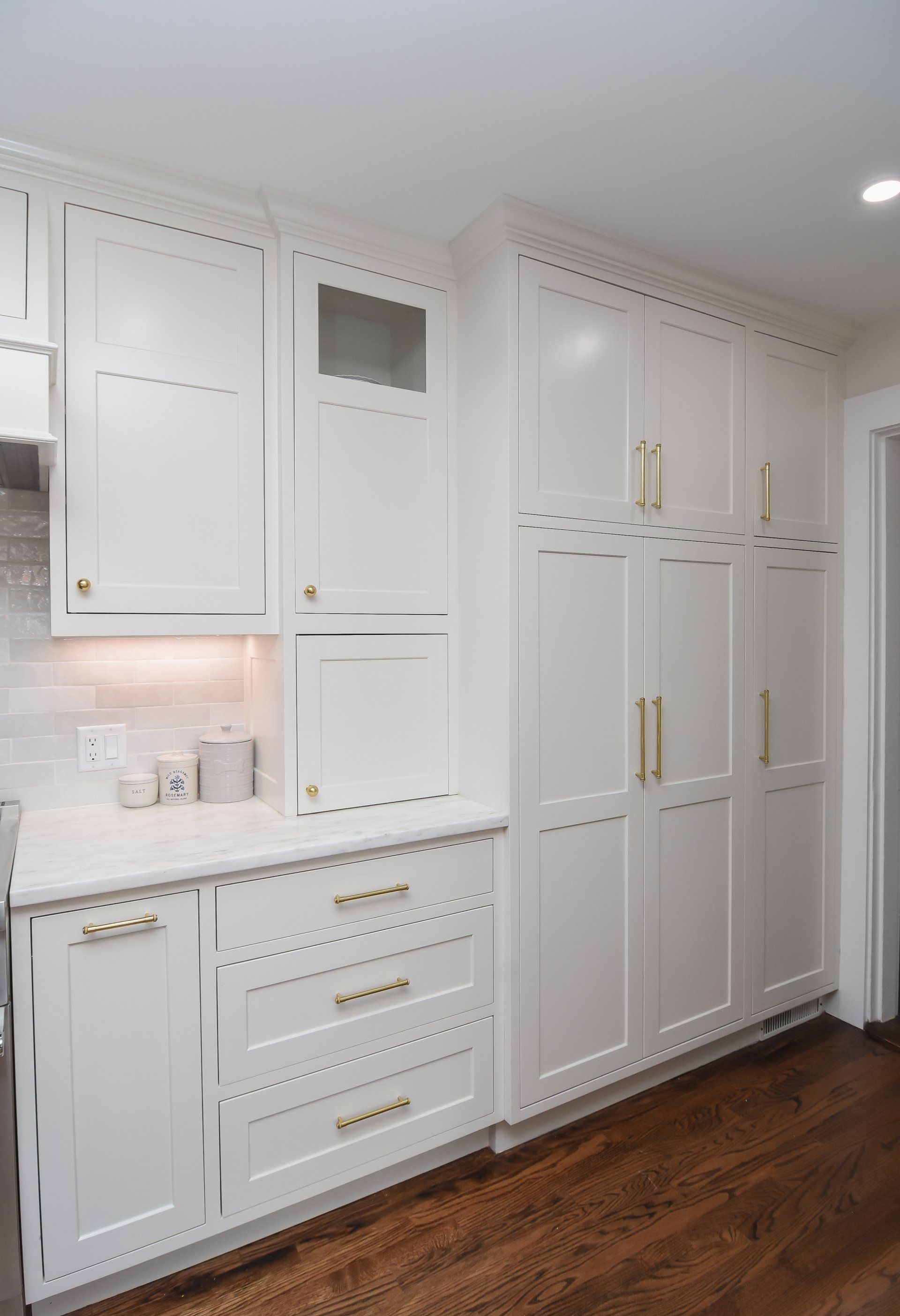 Best Kitchen Cabinets
Custom Kitchen Cabinets
Designer Kitchens
Kitchen Remodeler
