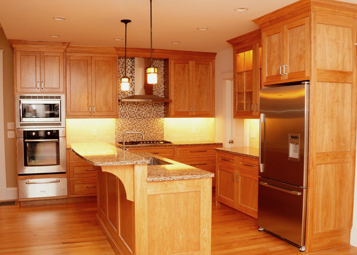 Red Birch Cabinets
Custom Kitchen Cabinets