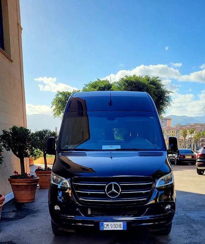 Minibus a noleggio con conducente