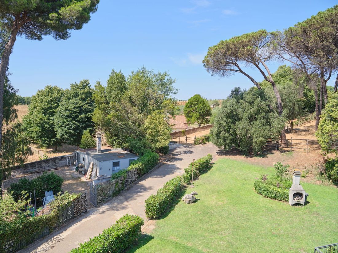 parco e giardino di una casa di risposo