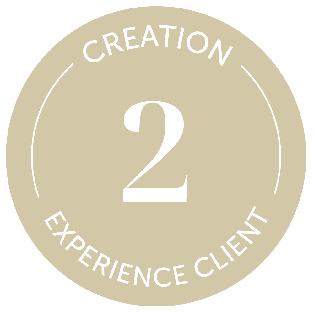 Un logo client d'expérience de création avec le numéro 2 dans un cercle.