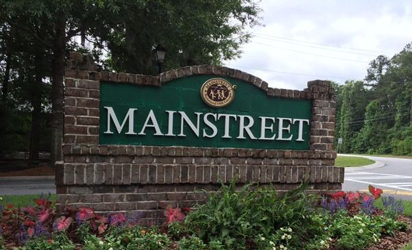 The Mainstreet Homeowners Association sign