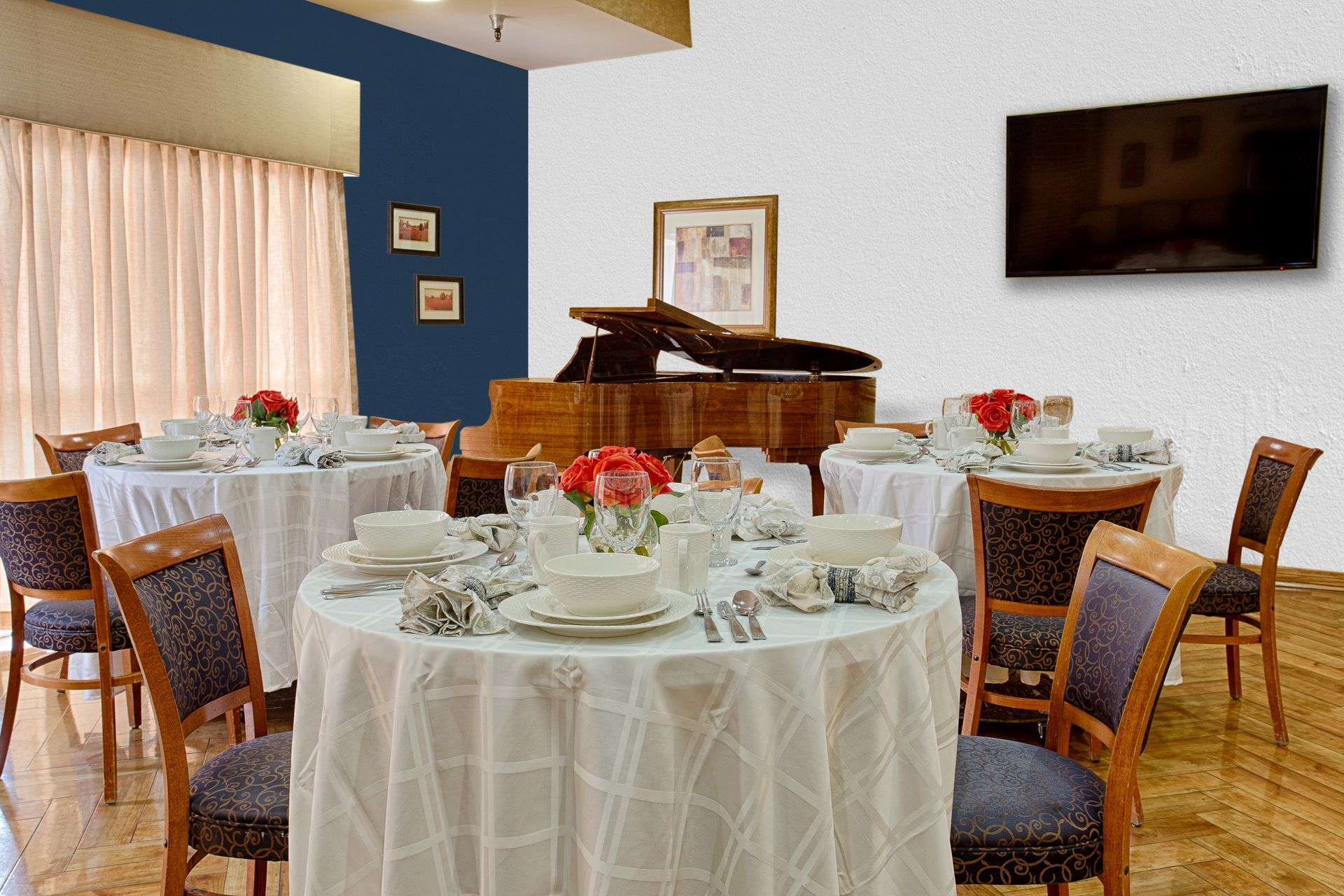 Dining | Topanga Terrace