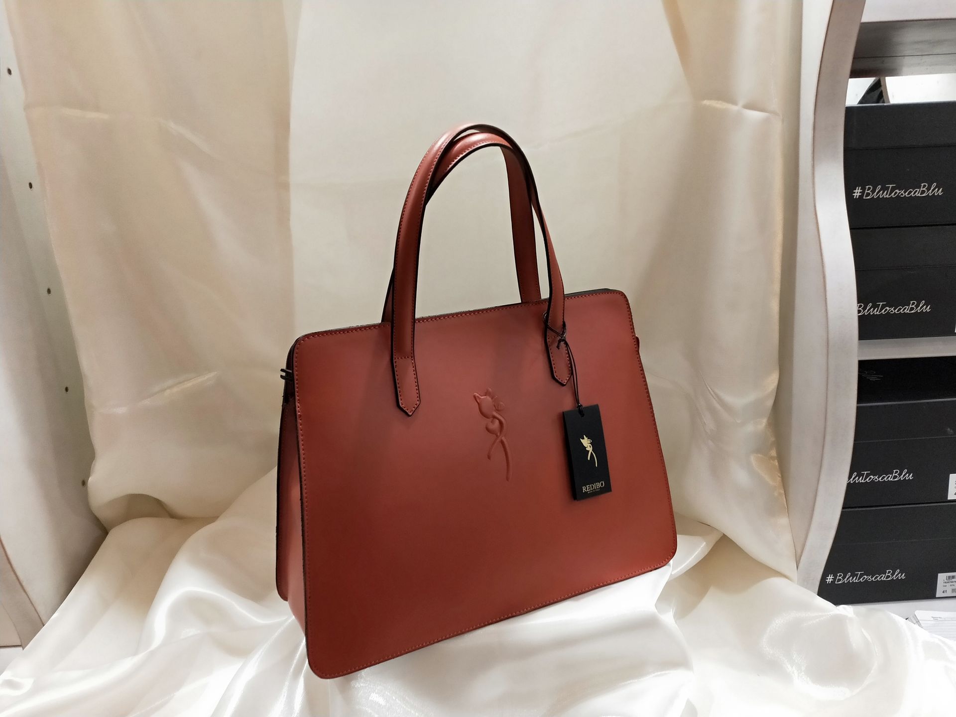 Borsa artigianale in pelle rossa