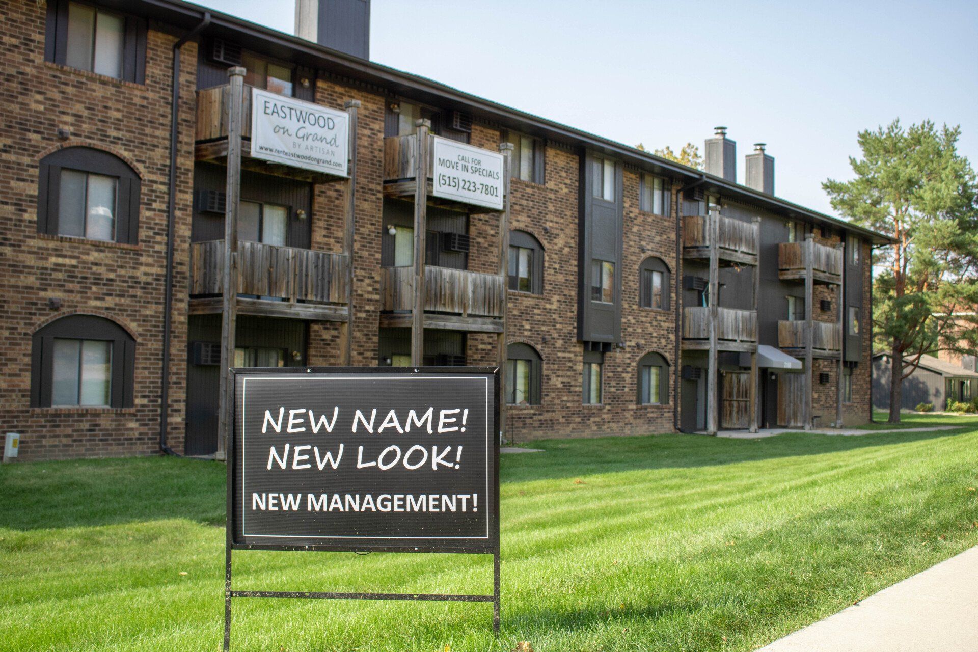 Eastwood on Grand Apartments Des Moines, IA