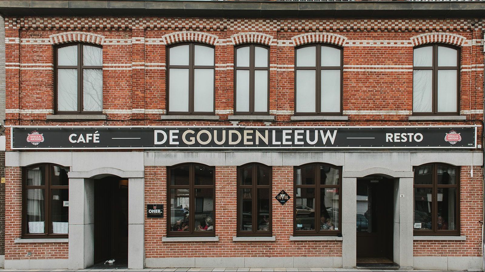 Cafe geschilder door een bedrijf voor Schilderwerken Merelbeke
