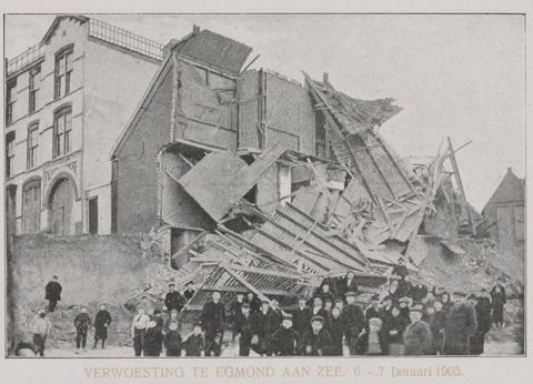 Verwoesting na de storm van 1905