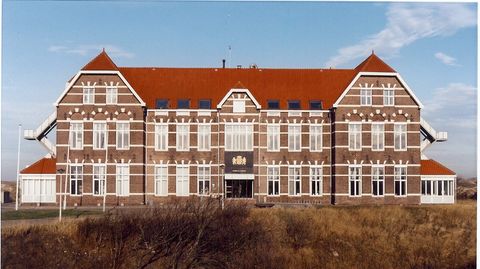 Voormalig koloniehuis Zwartendijk, later gemeentehuis van Egmond
