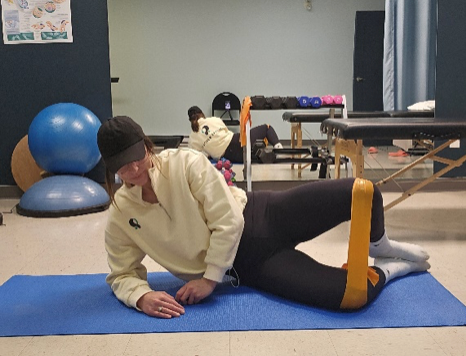 Clam shell with banded resistance