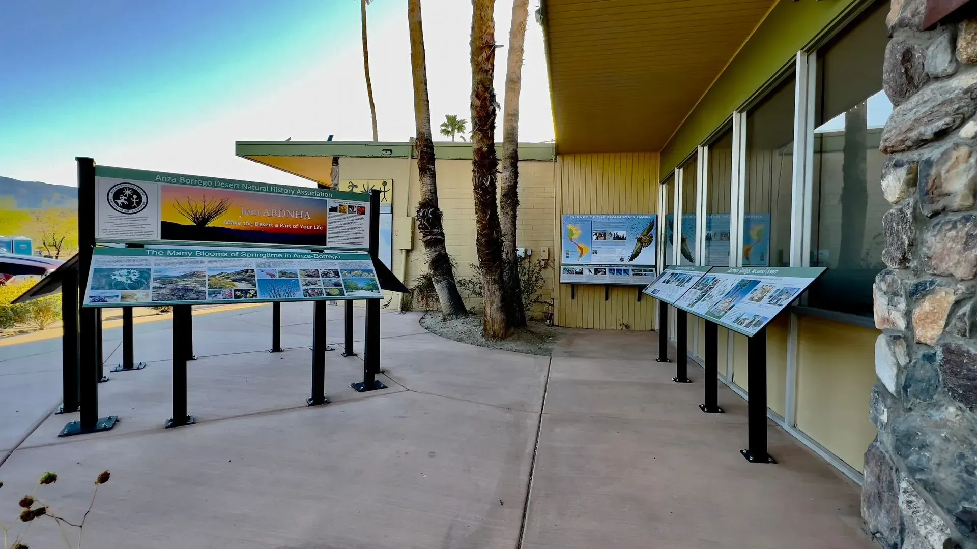 Anza-Borrego Natural History Association - Visitor Plaza