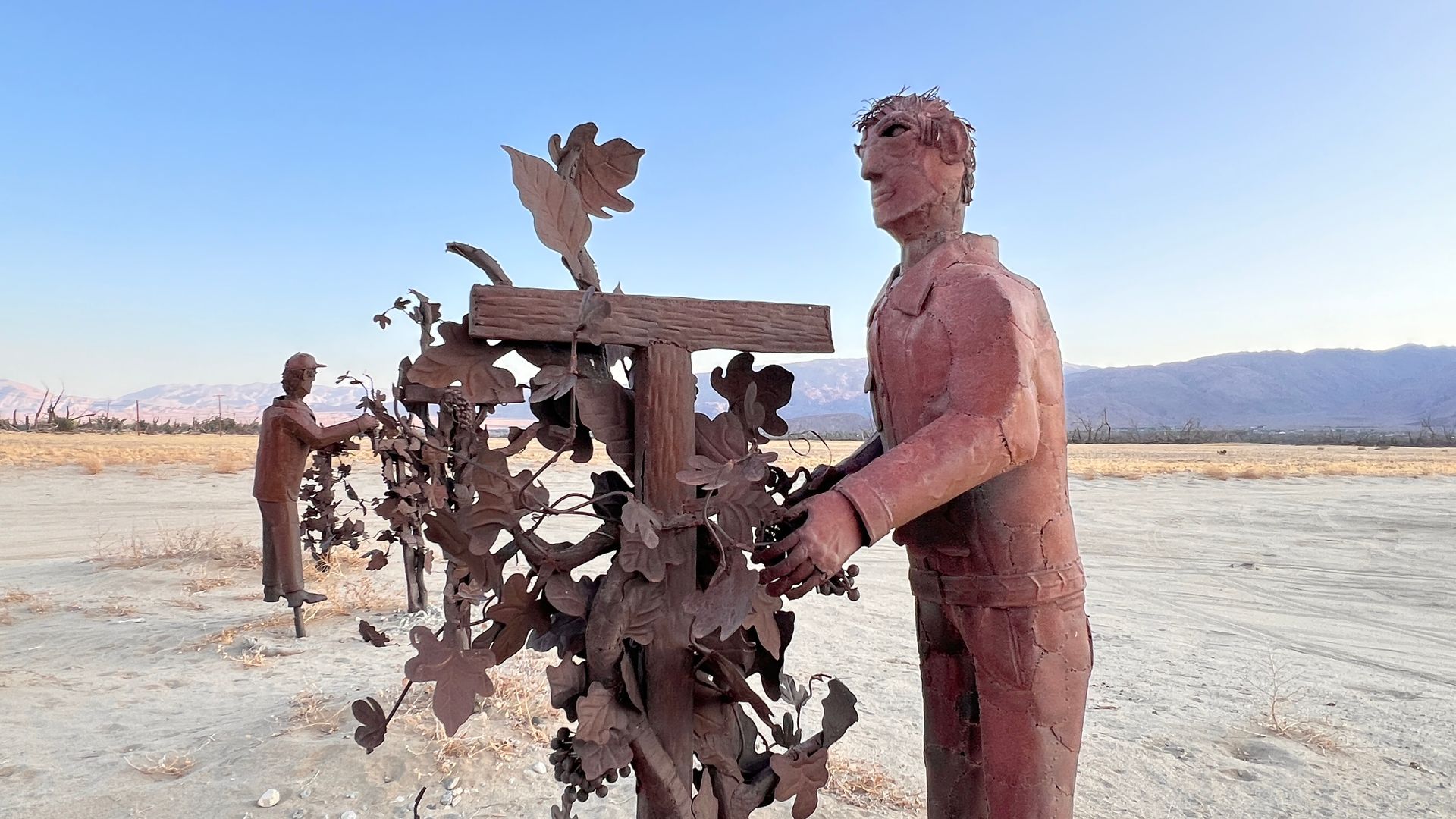 Metal Sky Art Sculptures in Borrego Springs