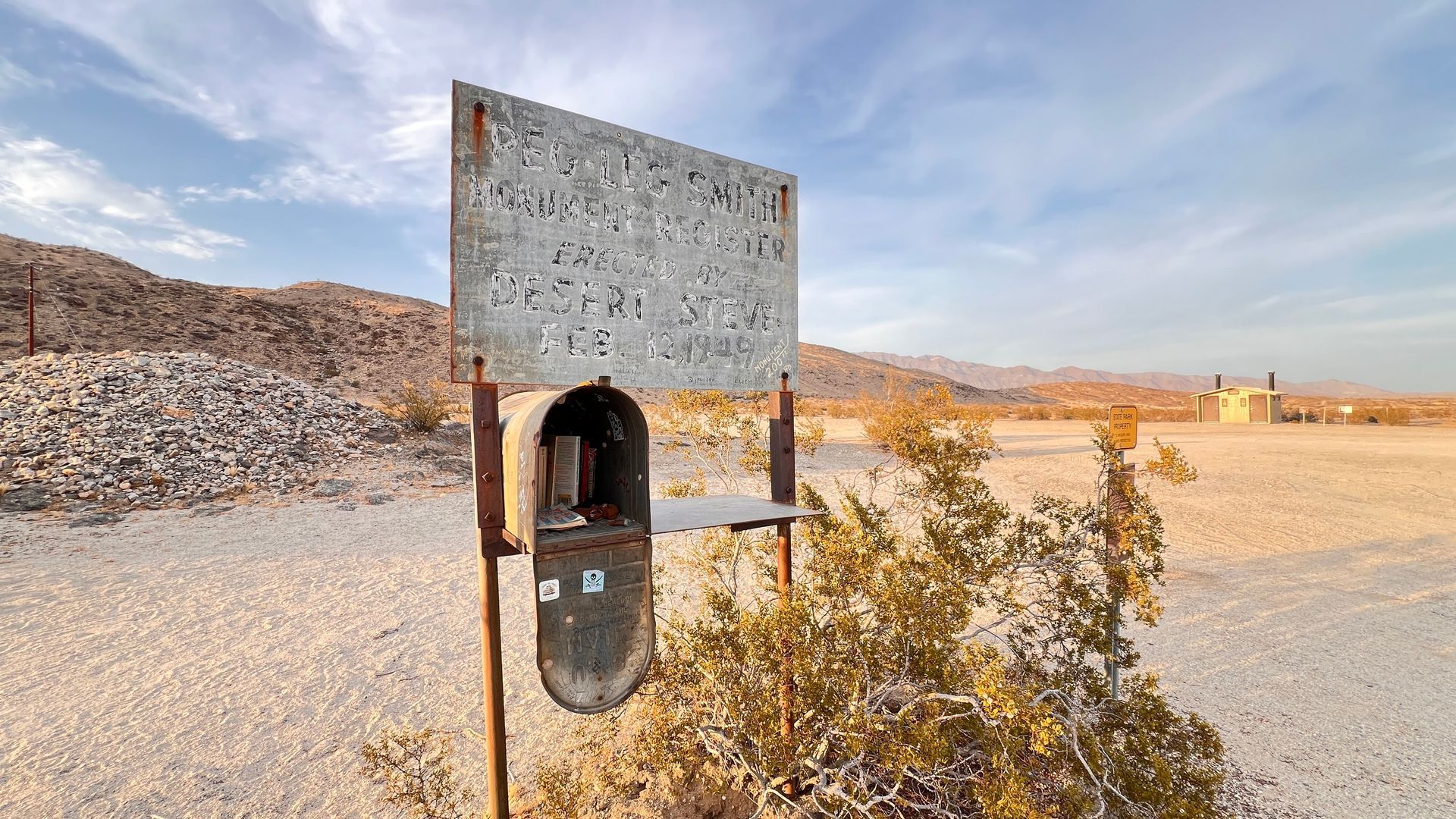 Pegleg Smith Monument - Desert Steve Ragsdell Sign from 1949