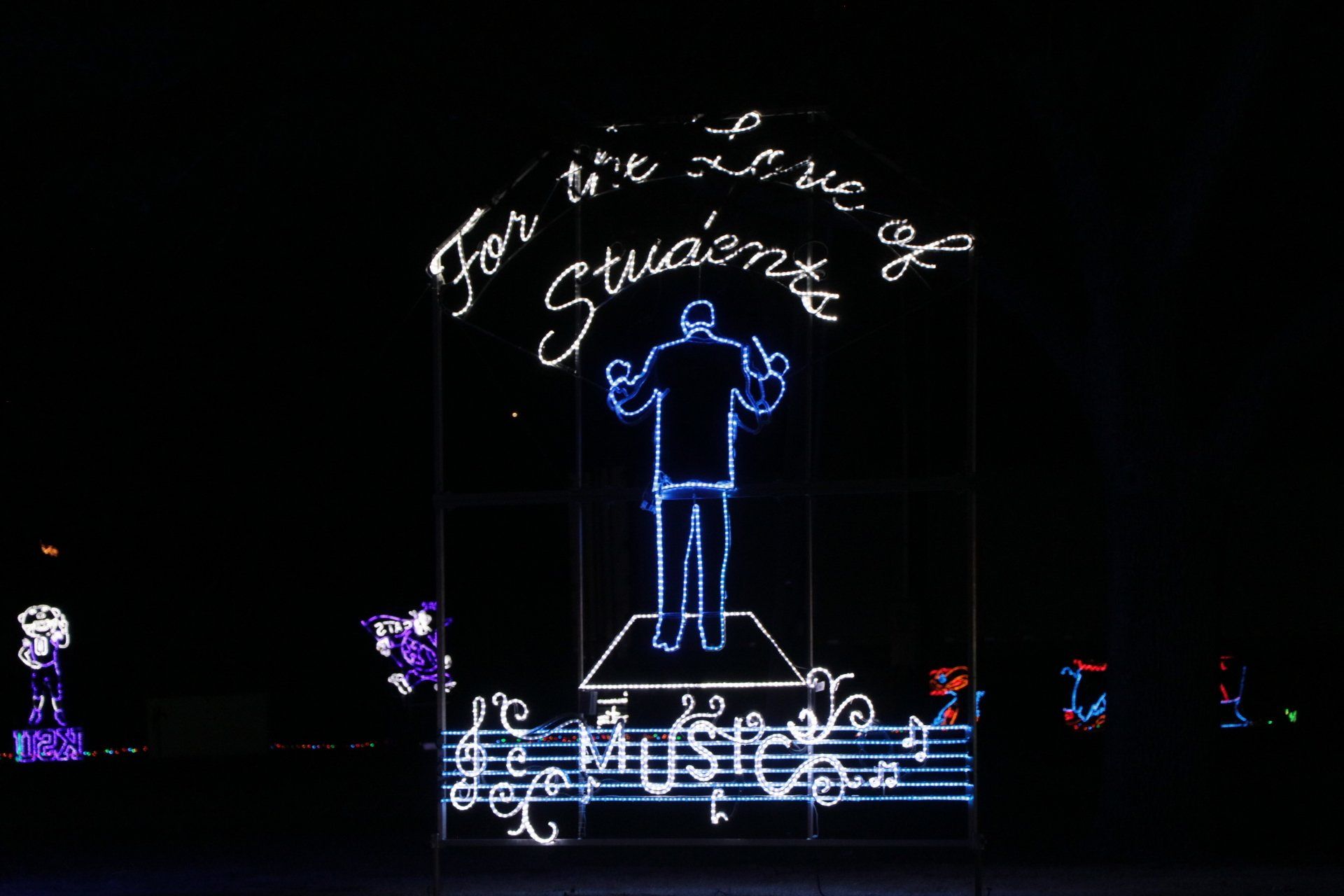 Michael Harbaugh conducting