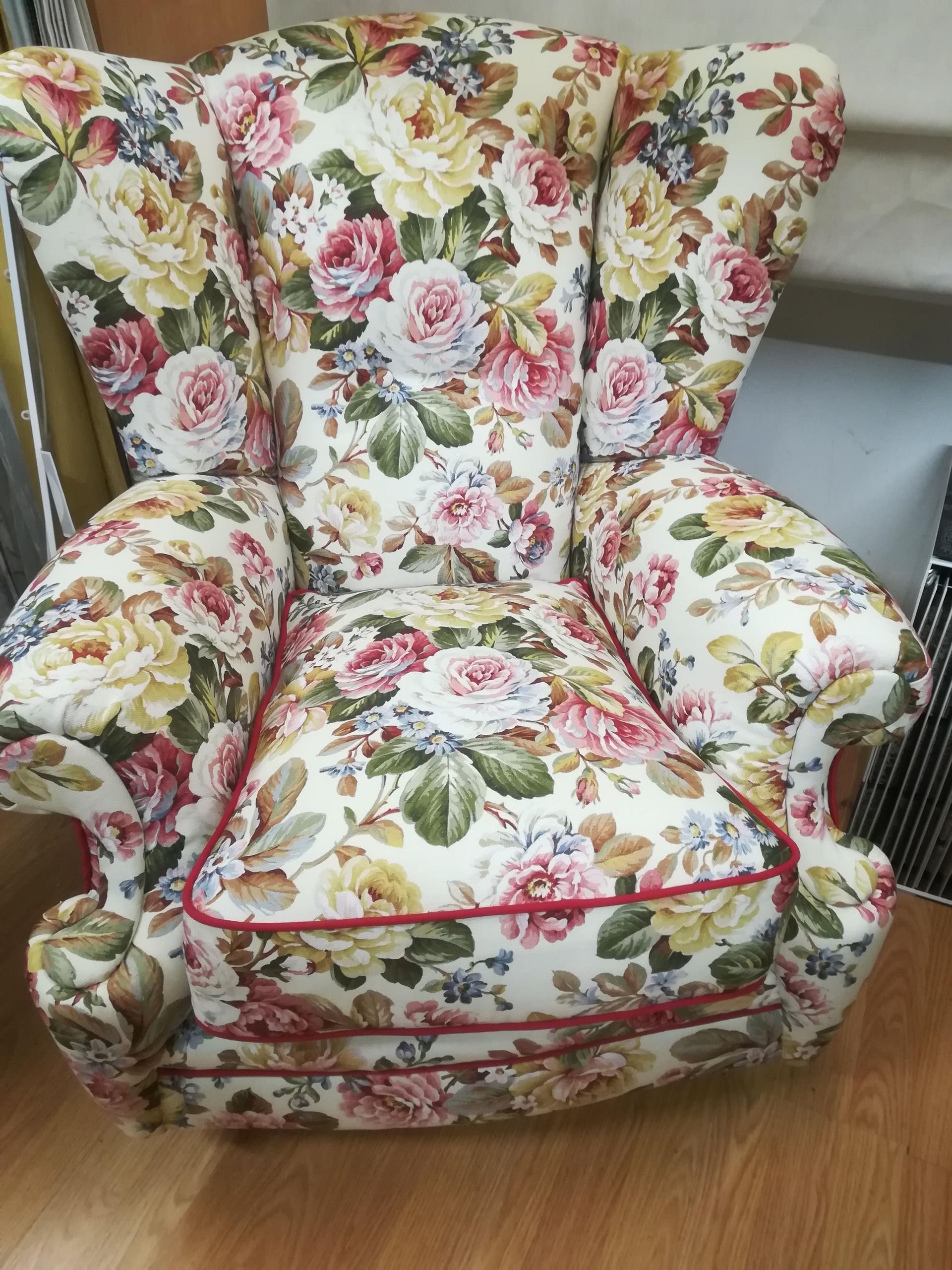 poltrona classica a fiori