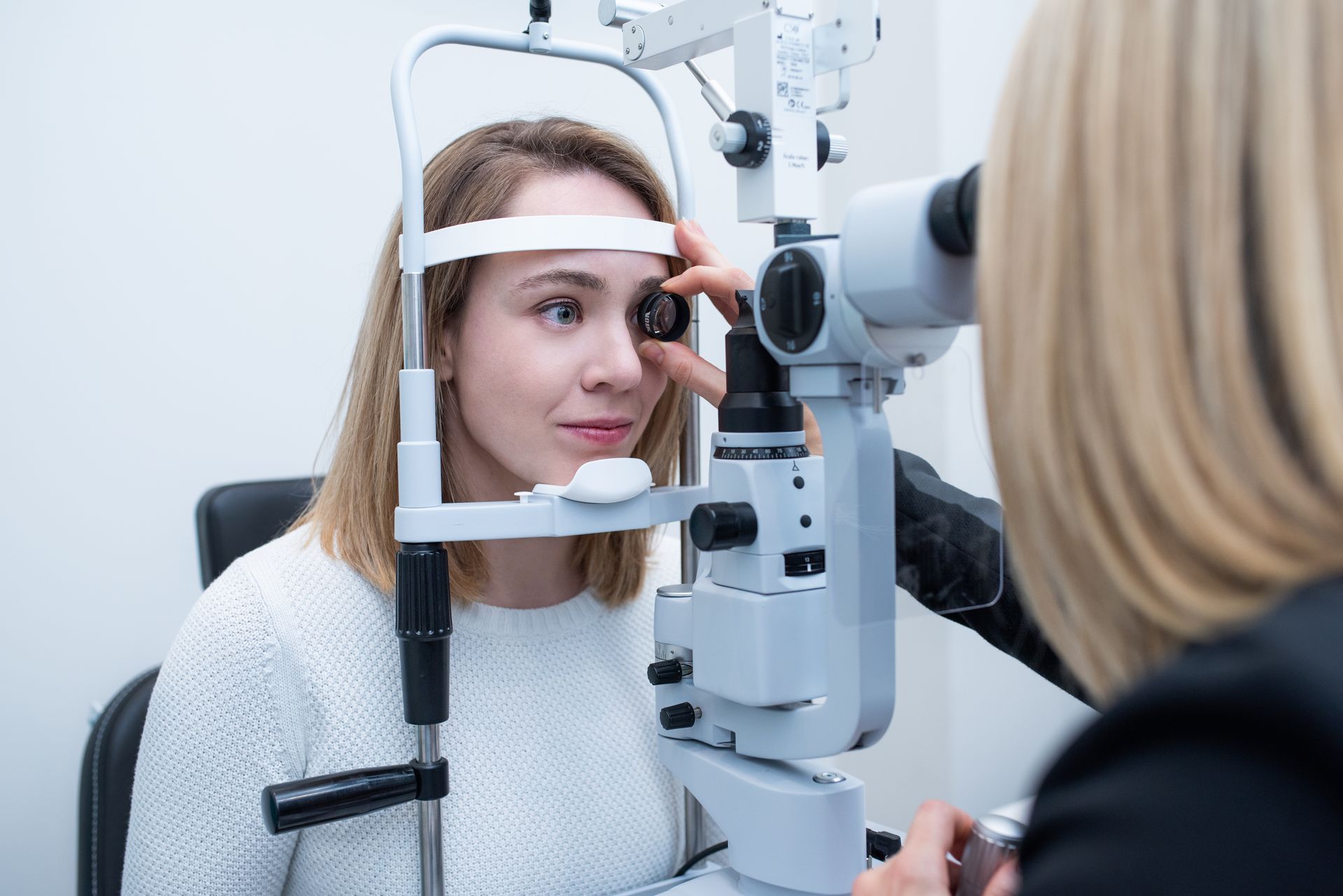 adult eye exam