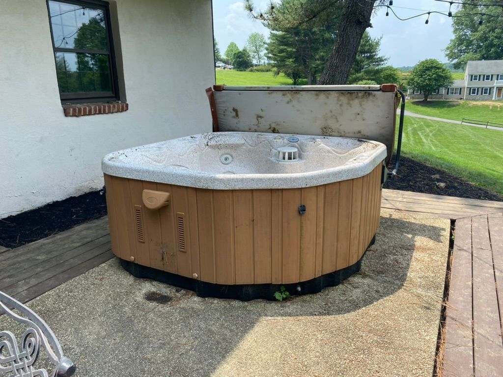Hot Tub Removal in Delaware Before